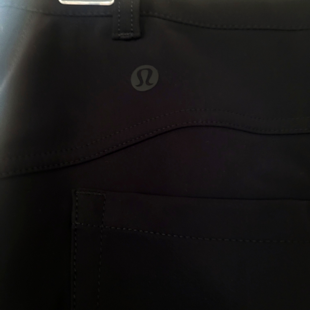 Pocket slim fitting pants
